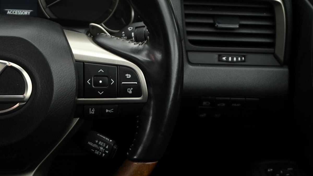 Lexus RX 450h Image 16