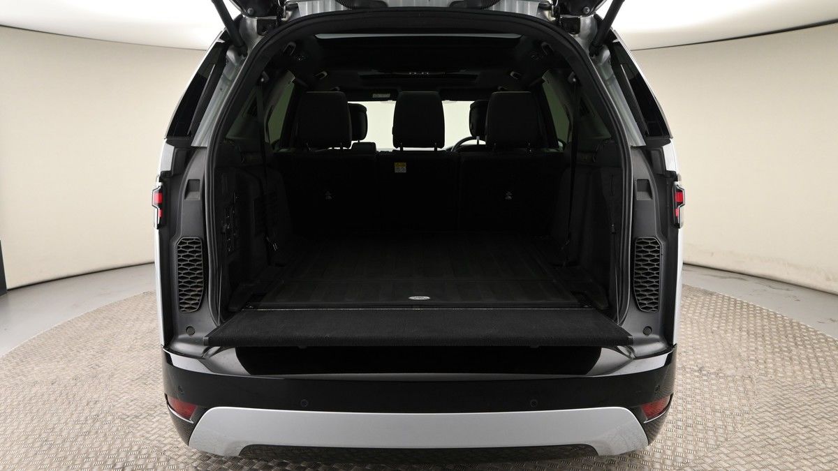 Land Rover Discovery Image 10