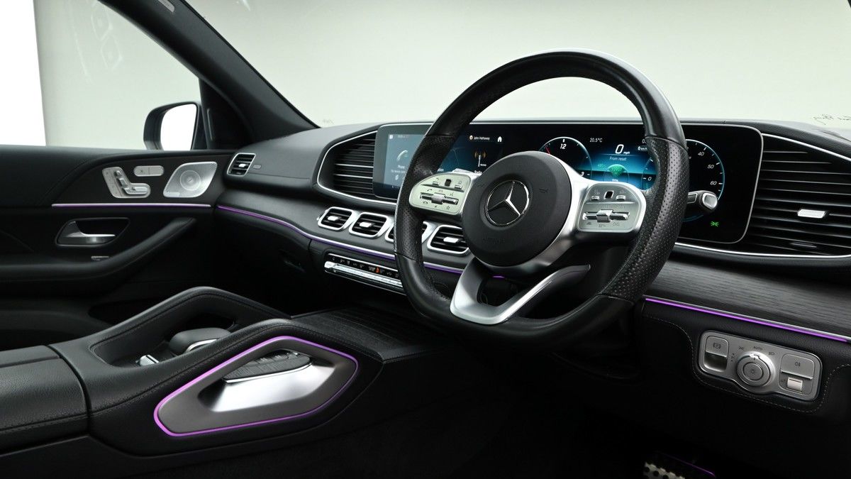 Mercedes-Benz GLE Class Image 3