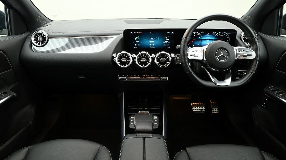 Mercedes-Benz GLA Class Image 14