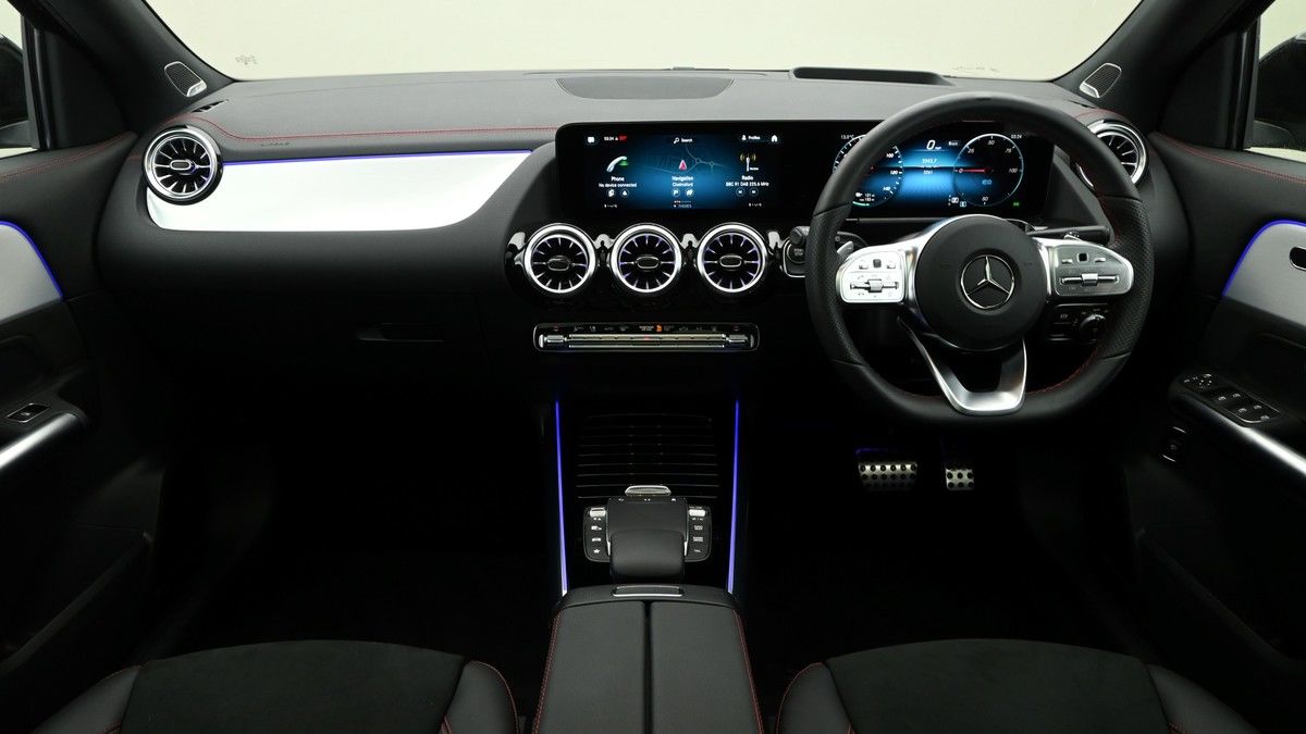 Mercedes-Benz EQA Image 14