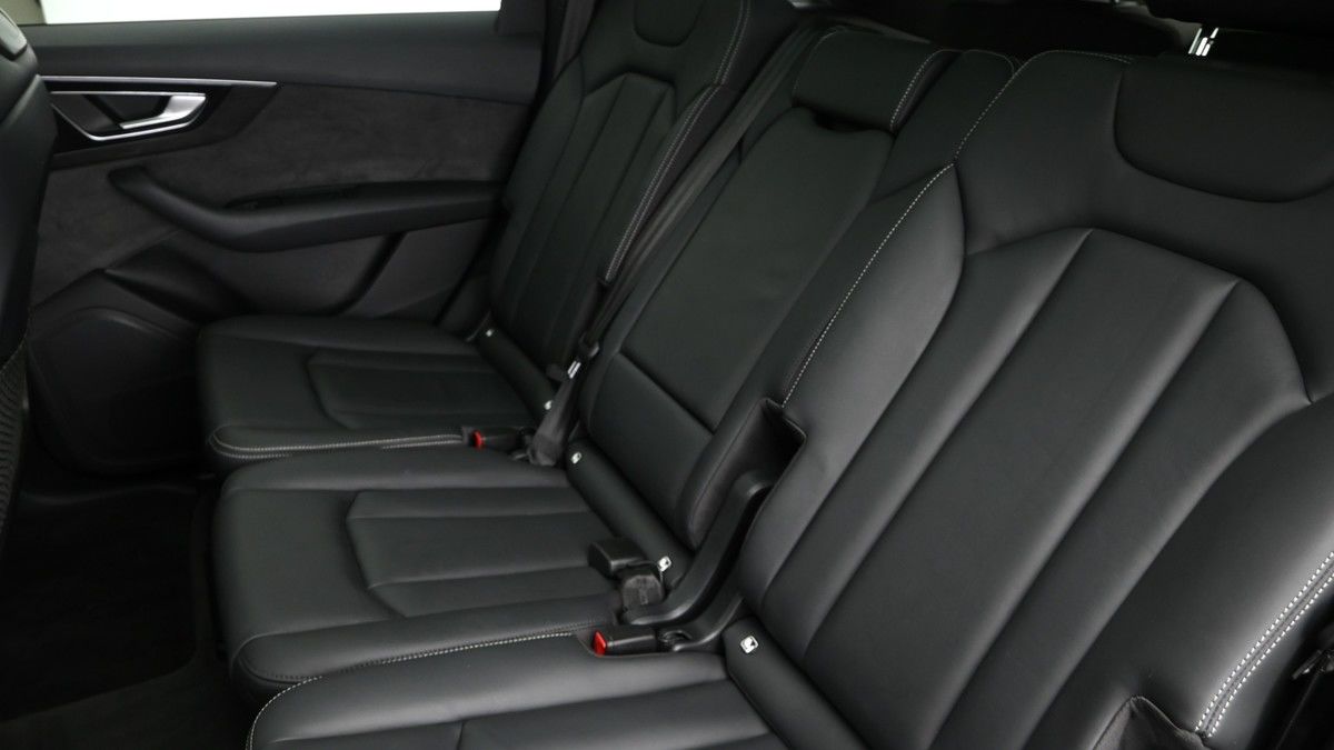 Audi Q7 Image 5