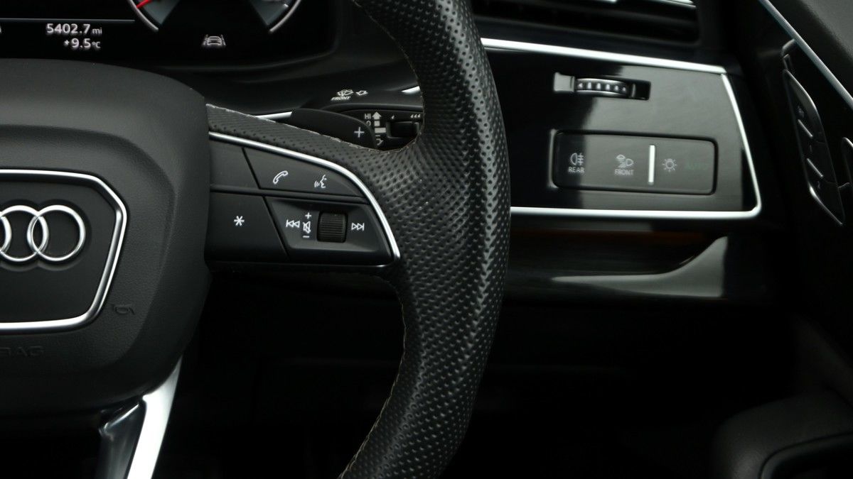 Audi Q8 Image 16
