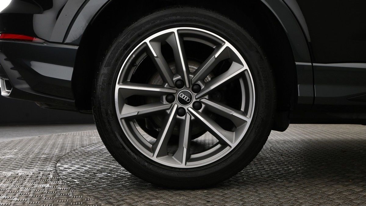 Audi Q3 Image 9