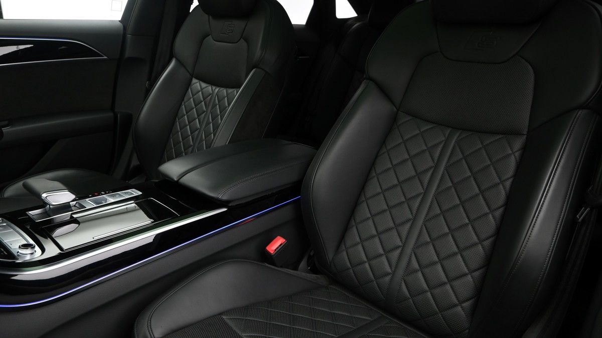 Audi A8 Image