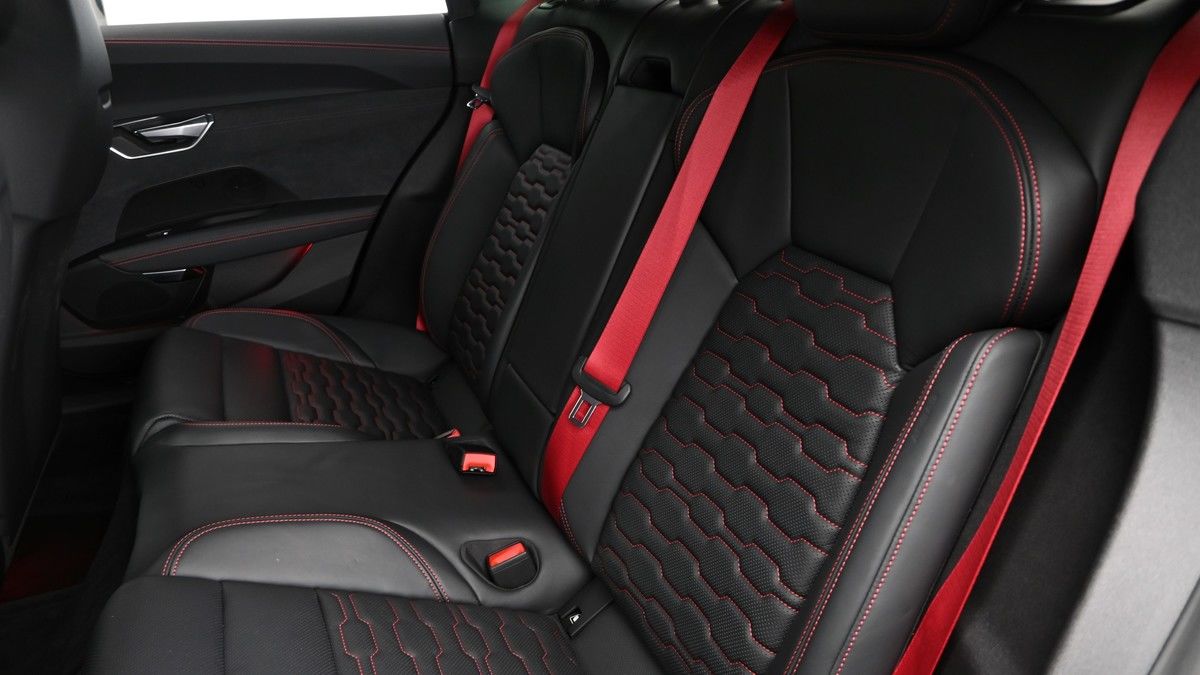Audi RS e-tron GT Image 5