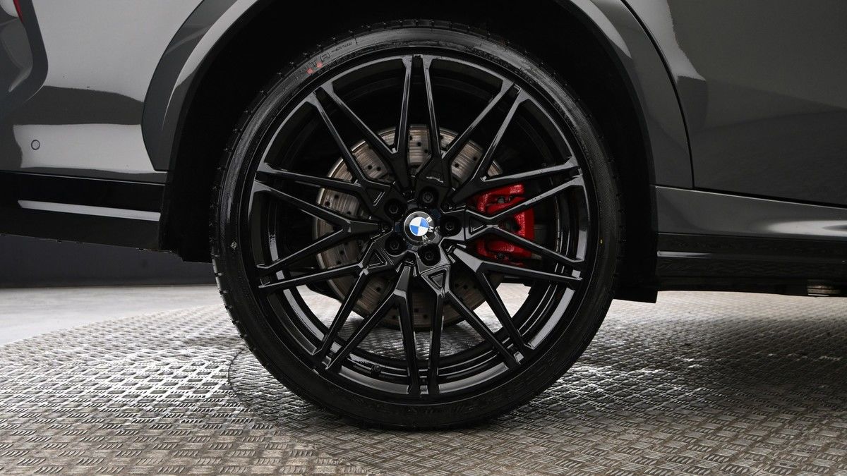 BMW X6 M Image 10