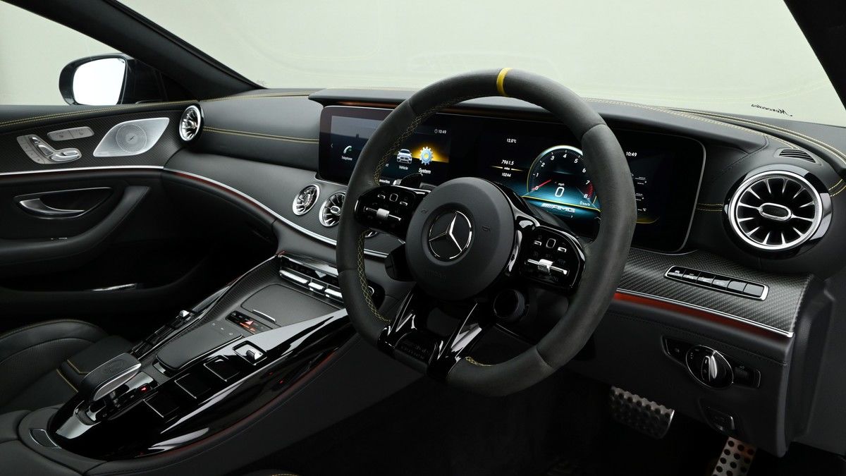 Mercedes-Benz AMG GT 63 Image 11