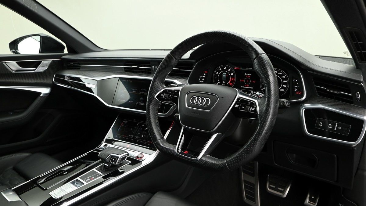 Audi RS6 Avant Image 3
