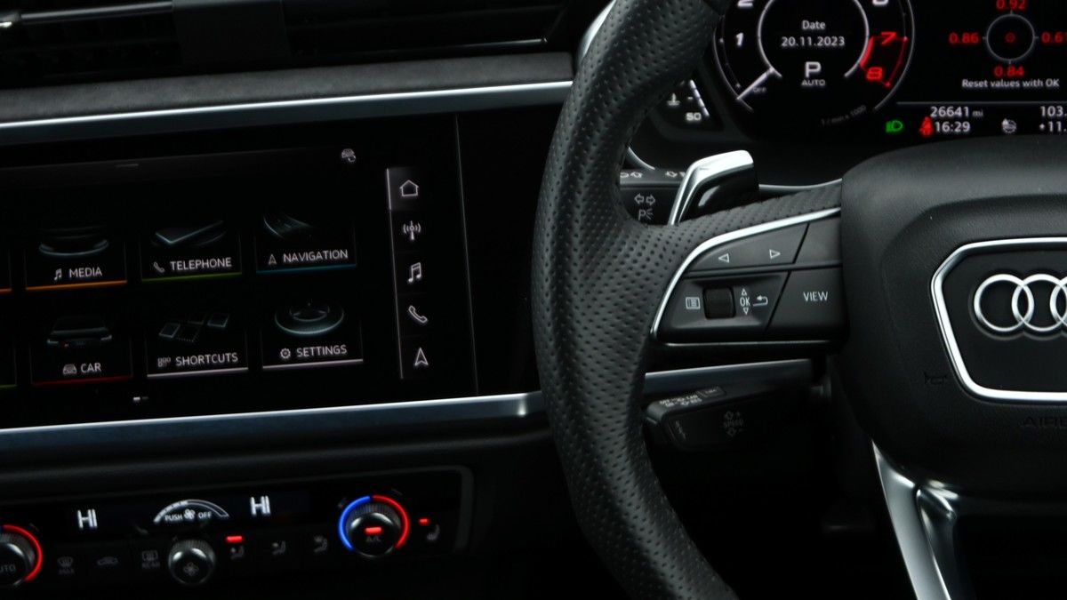 Audi RS Q3 Image 15