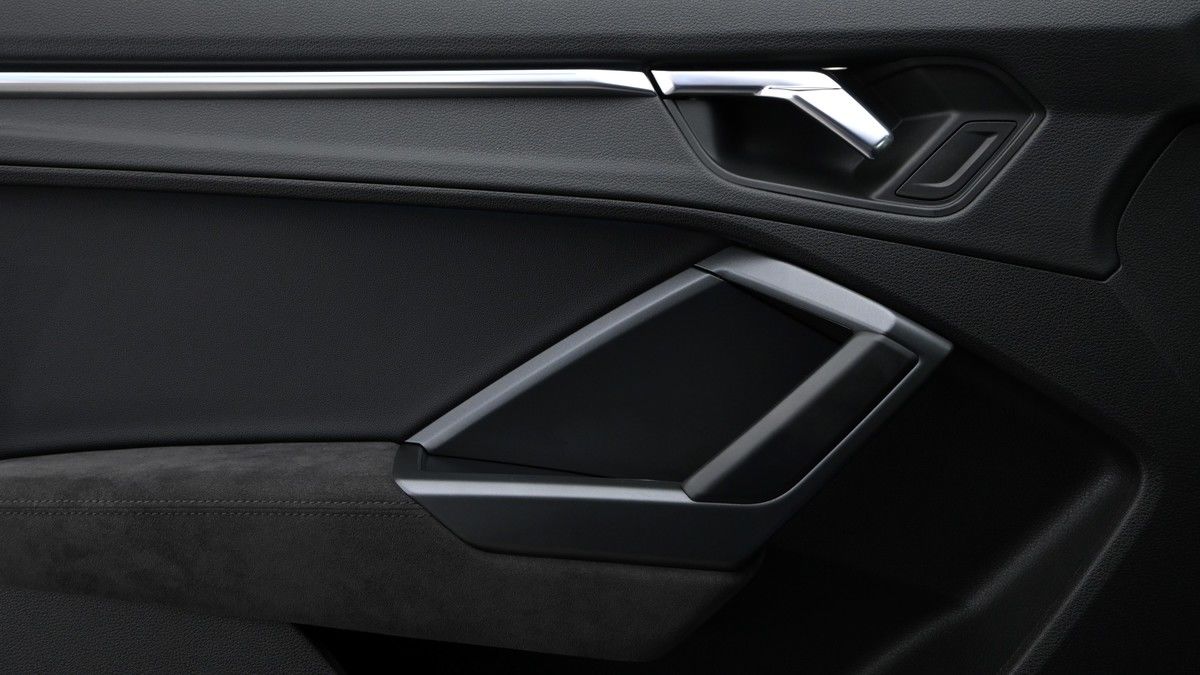 Audi RS Q3 Image 13