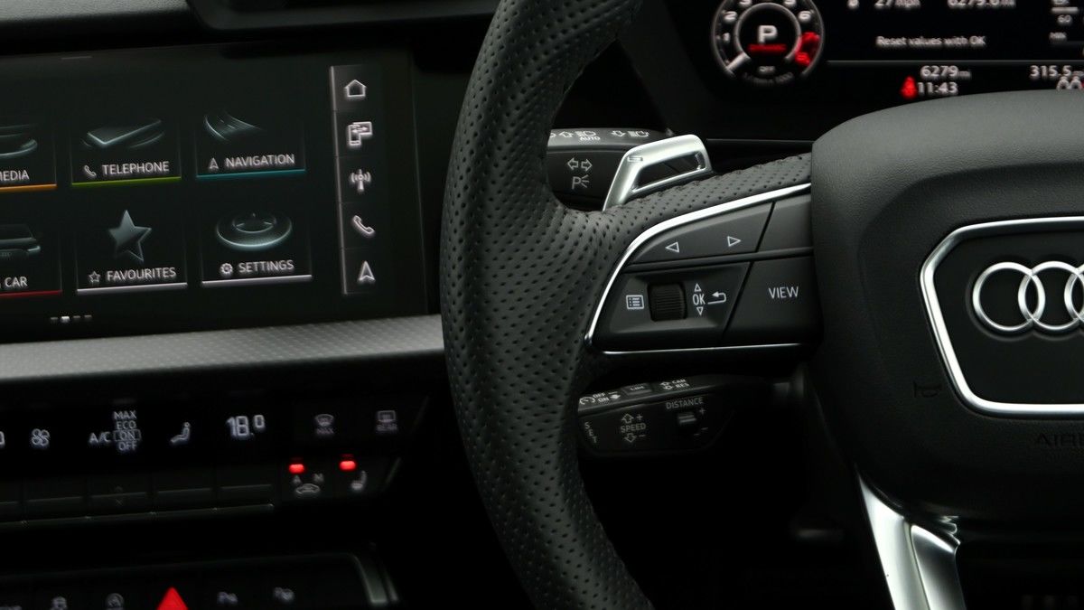 Audi RS3 Image 15