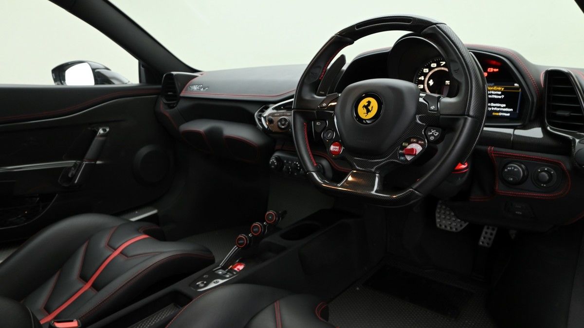 Ferrari 458 Image