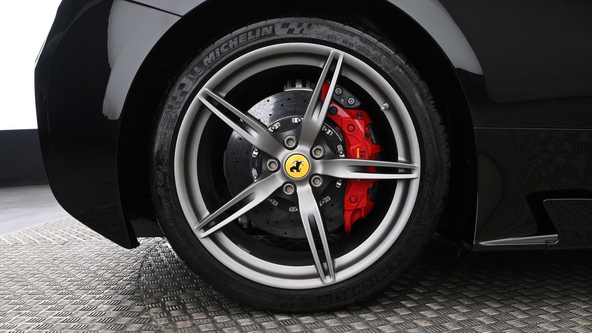 Ferrari 458 Image 9