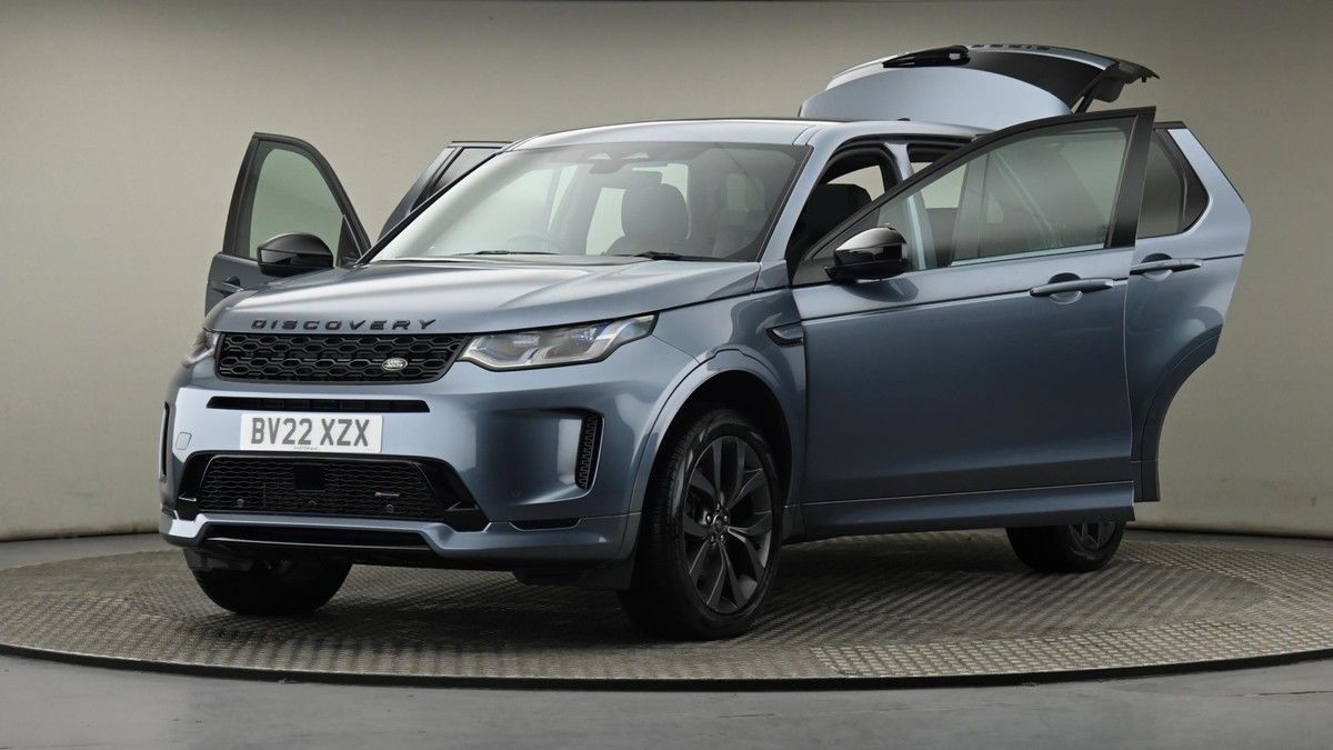 Land Rover Discovery Sport Image 28