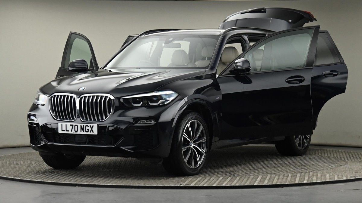 BMW X5 Image 28