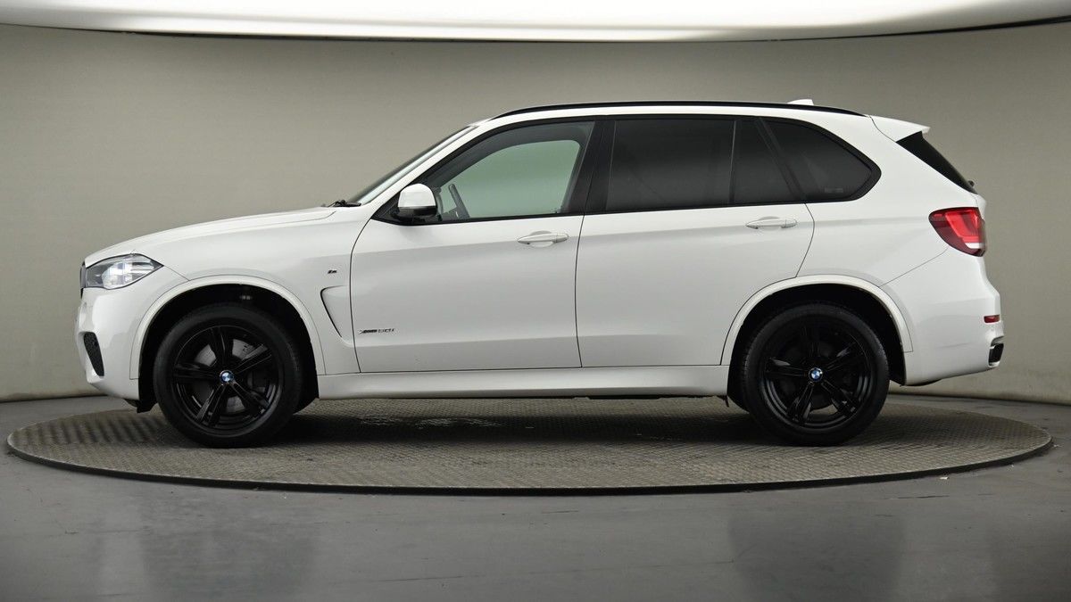 BMW X5 Image 23