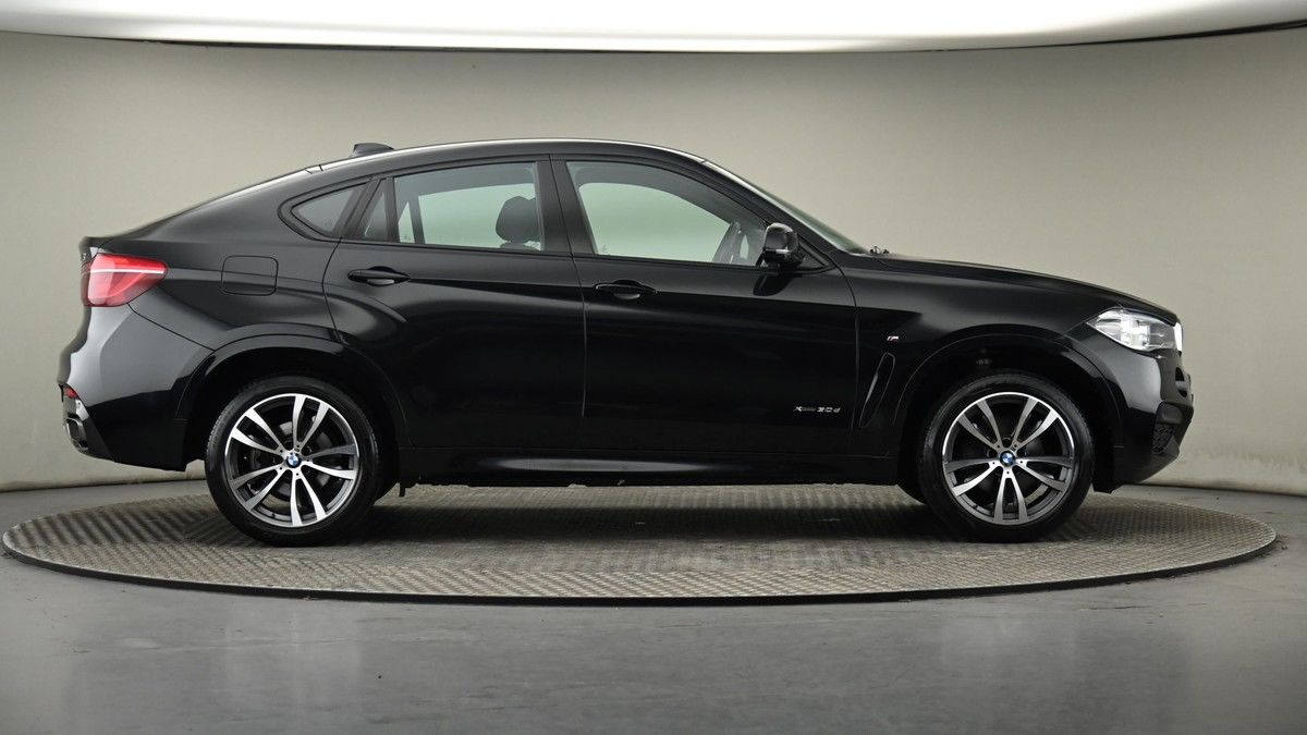 BMW X6 Image 27