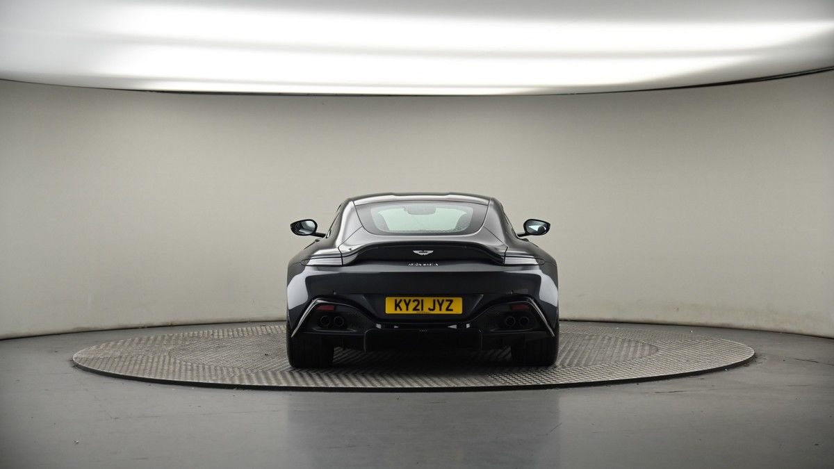 Aston Martin Vantage Image 17
