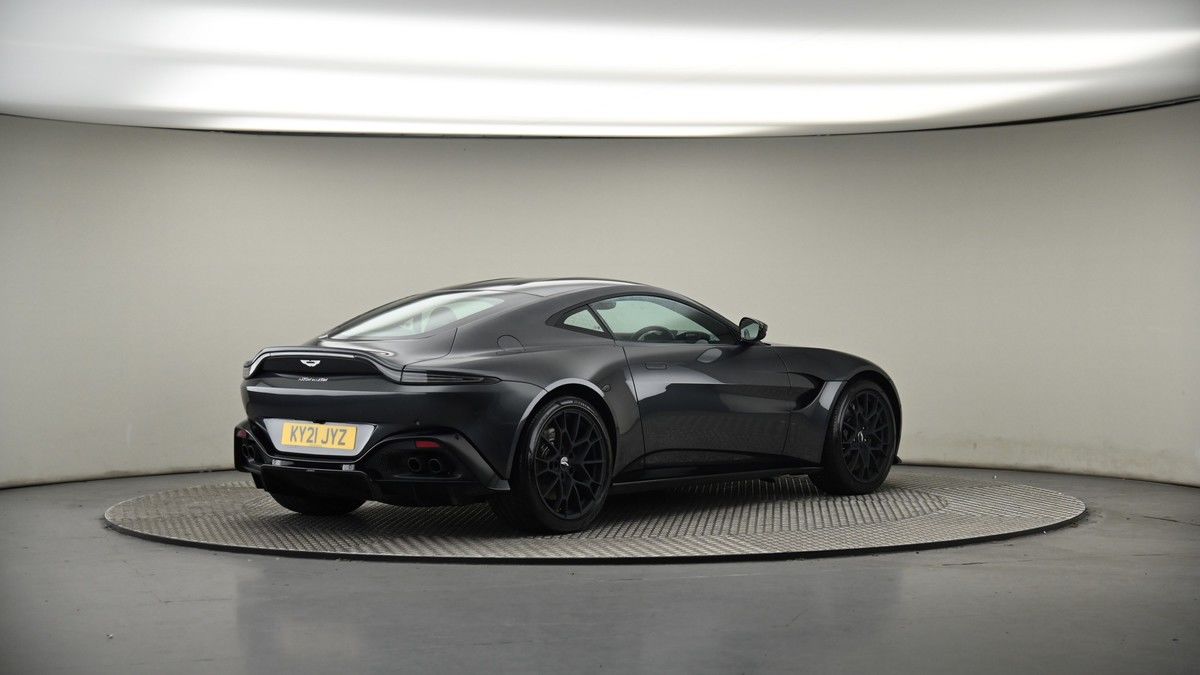 Aston Martin Vantage Image 7