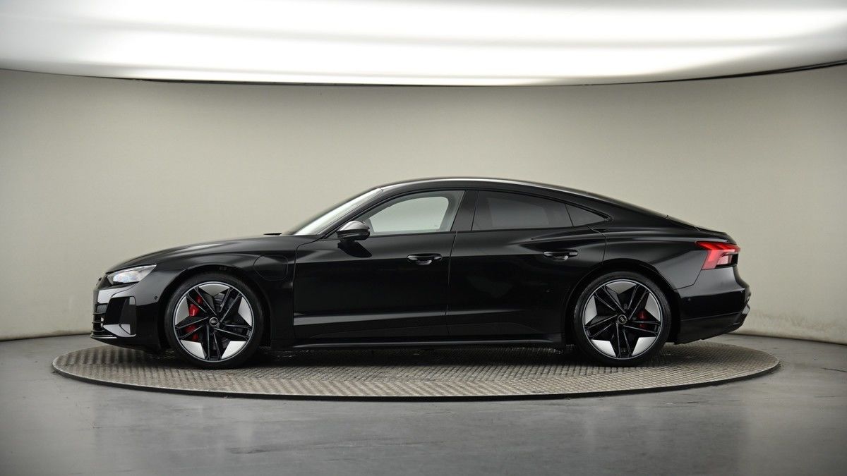 Audi RS e-tron GT Image 19