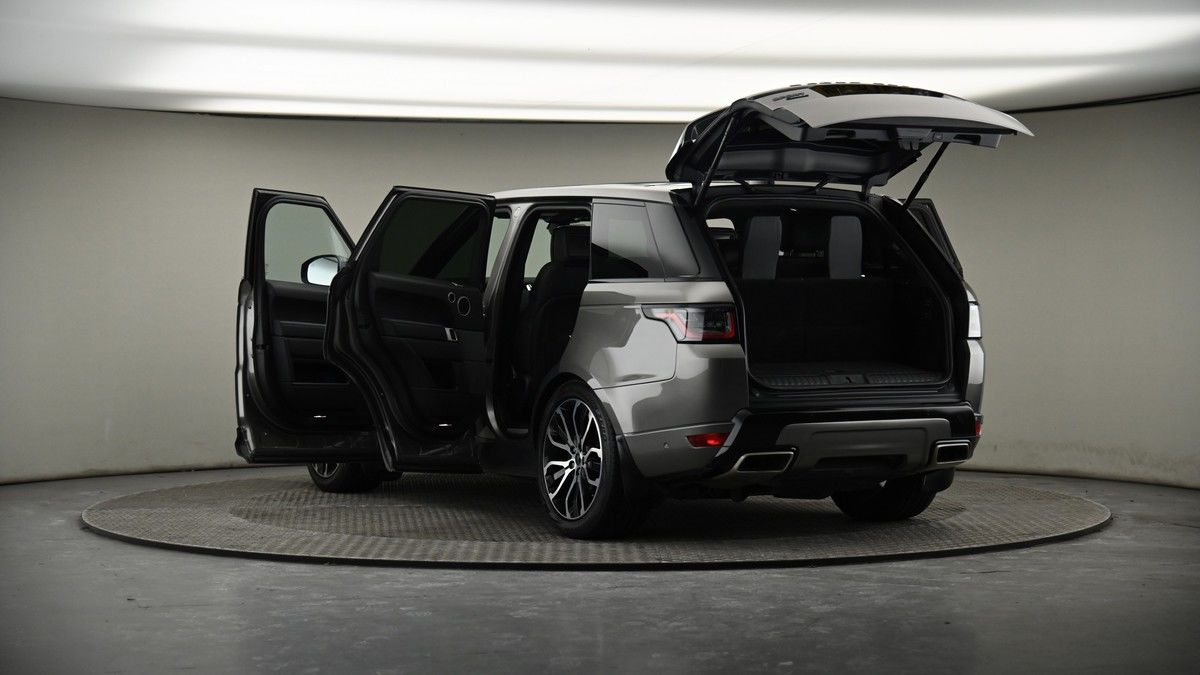Land Rover Range Rover Sport Image 9