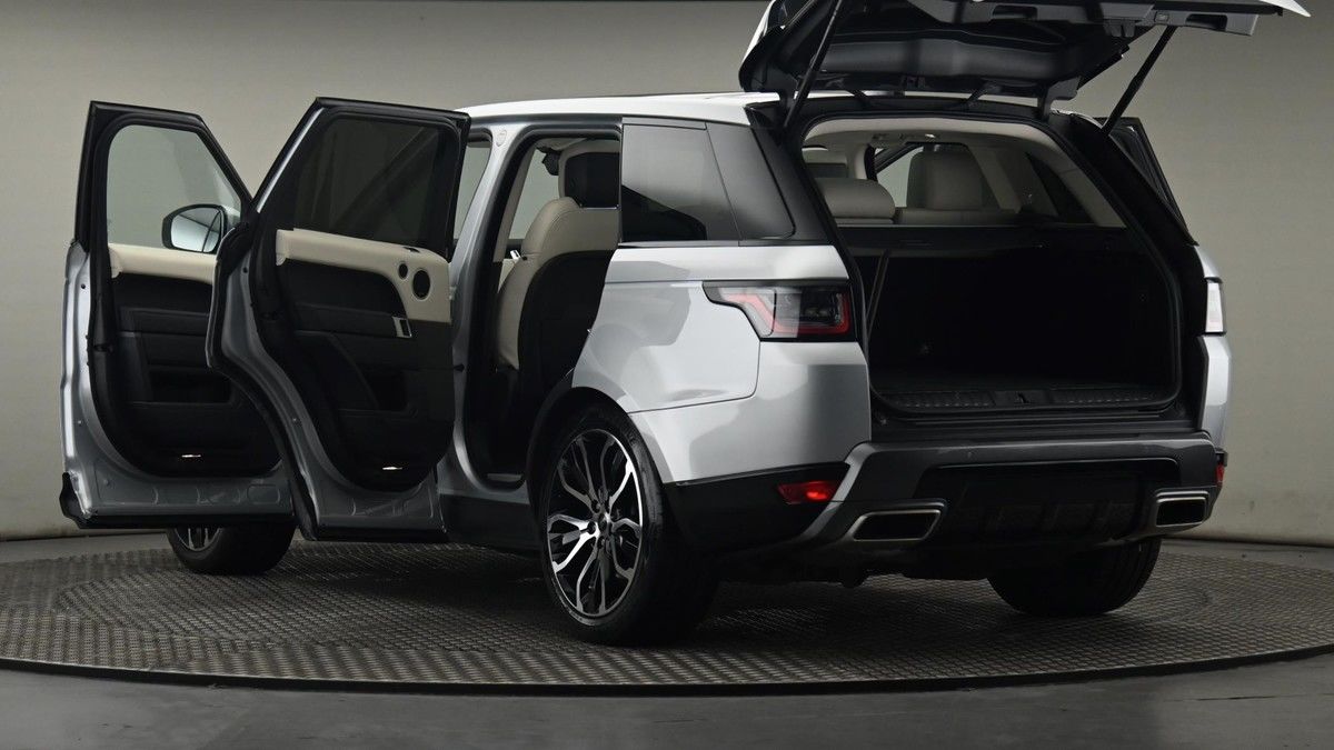 Land Rover Range Rover Sport Image 11