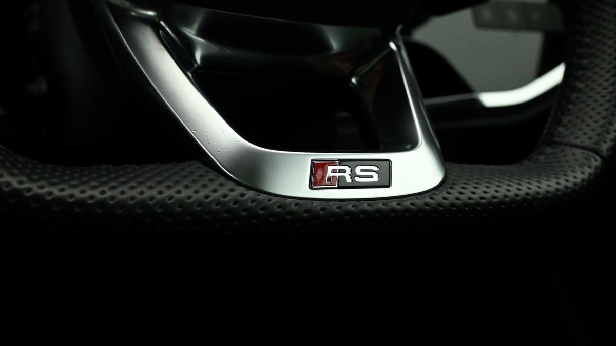 Audi RS Q3 Image 16