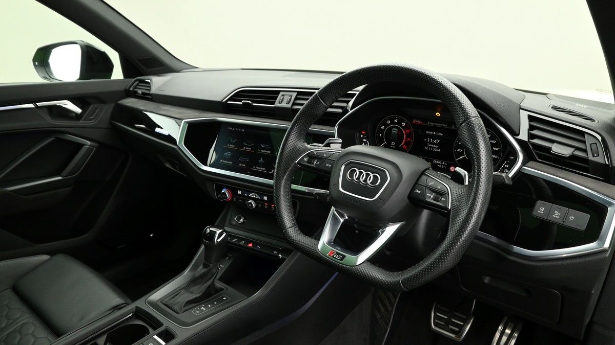 Audi RS Q3 Image 3