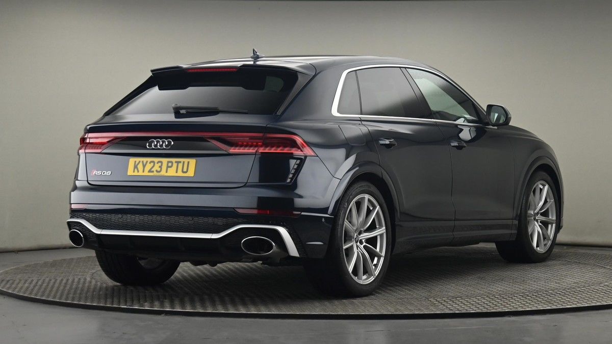 Audi RSQ8 Image 27