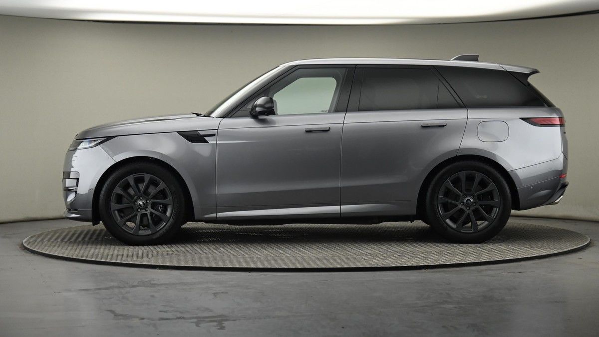 Land Rover Range Rover Sport Image 9