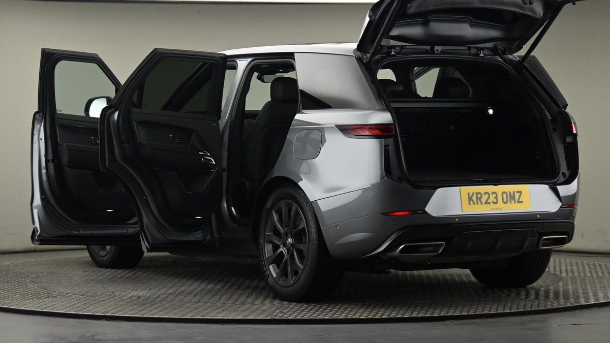 Land Rover Range Rover Sport Image 11