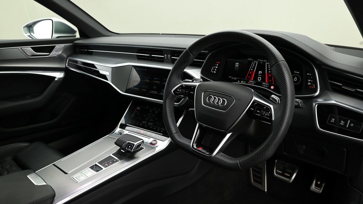 Audi RS6 Avant Image 2