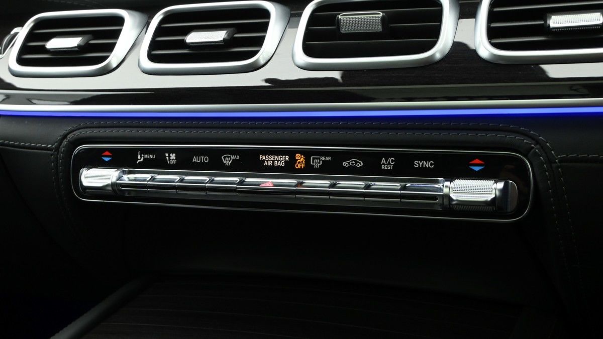 Mercedes-Benz GLS Image 17