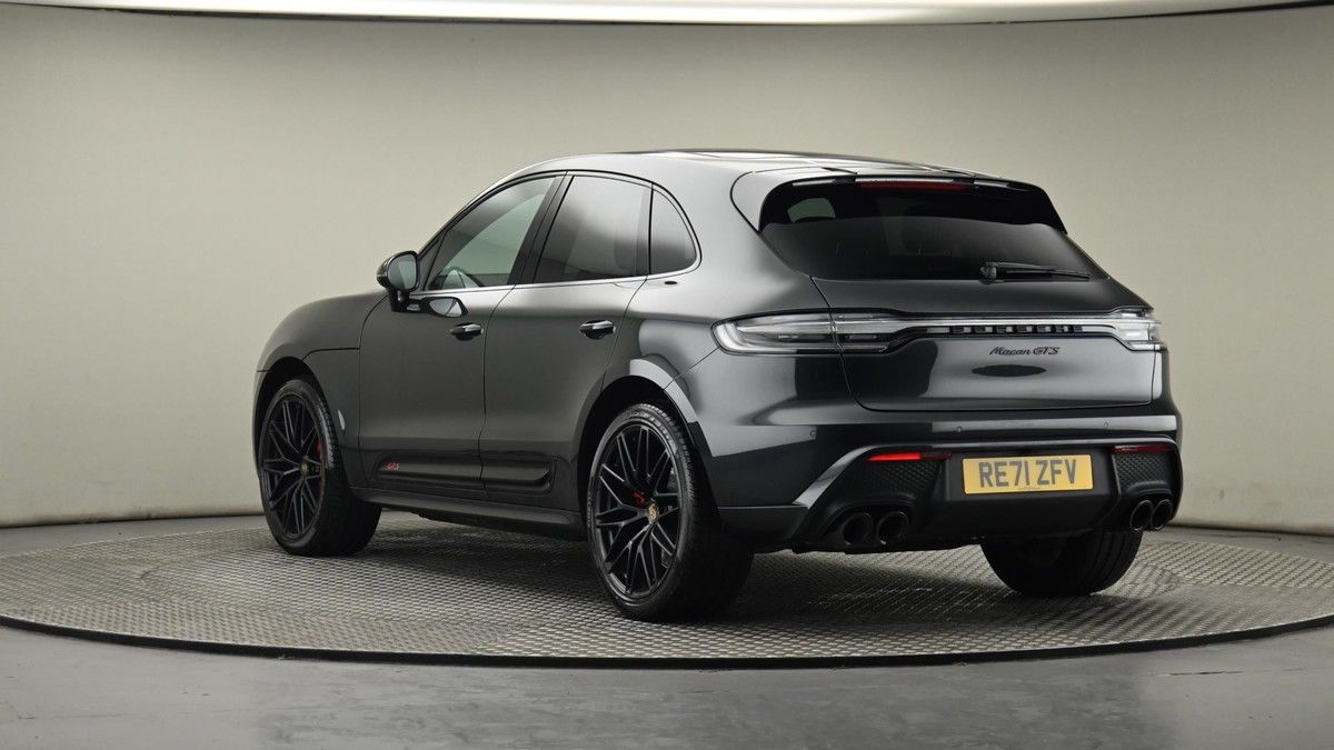 Porsche Macan Image 28