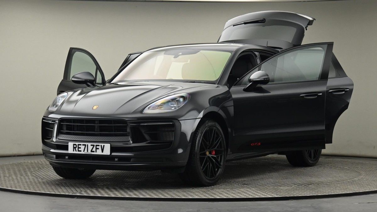 Porsche Macan Image 10