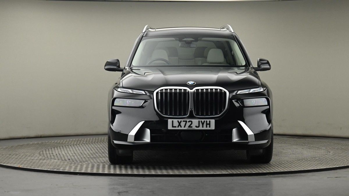 BMW X7 Image 9