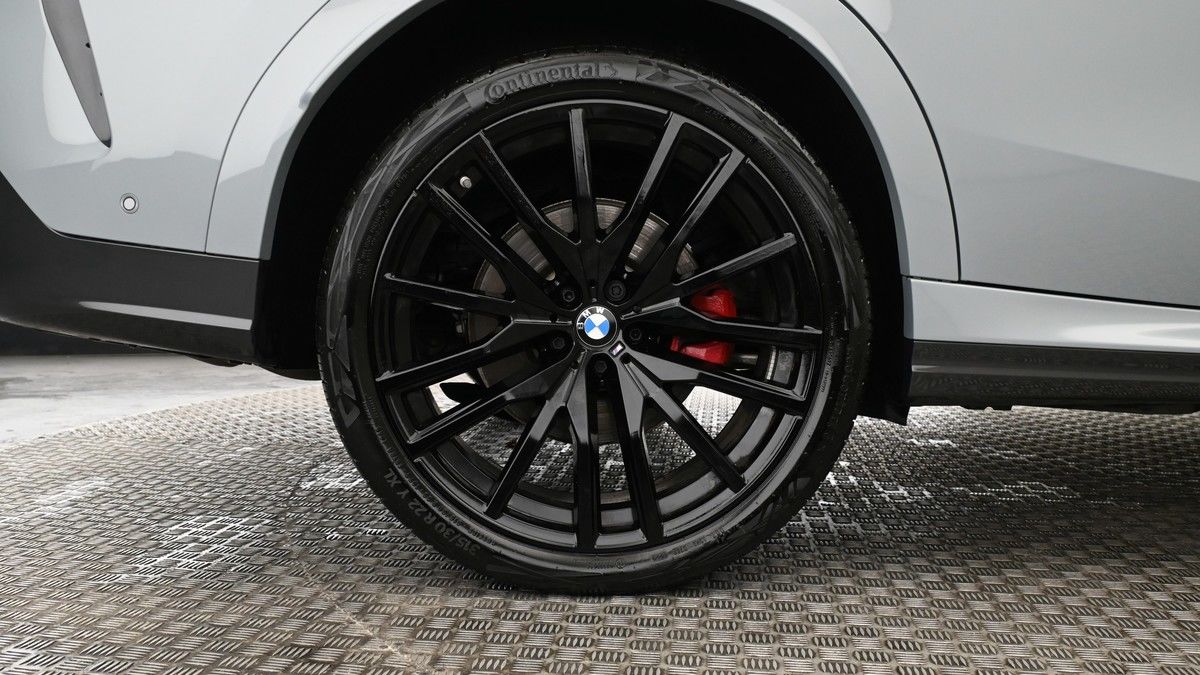 BMW X6 Image 13