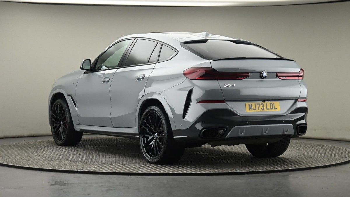 BMW X6 Image 24