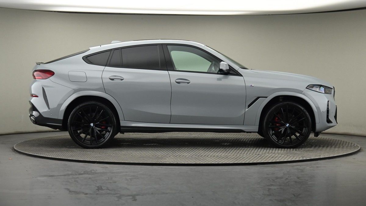 BMW X6 Image 6