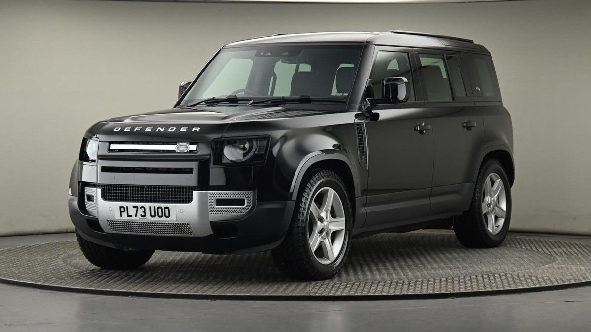 Land Rover Defender 110 Image 23