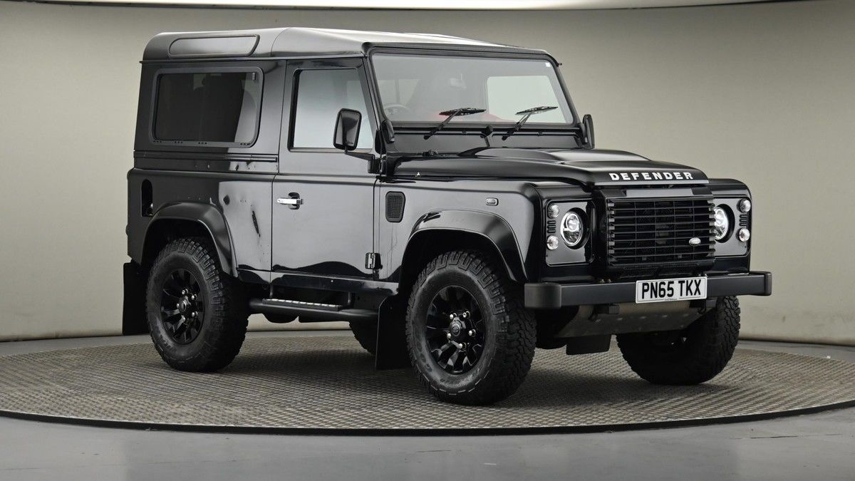 Land Rover Defender 90 Image 22