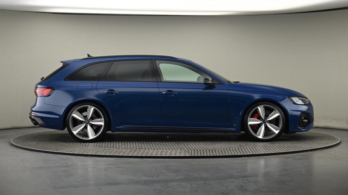 Audi RS4 Avant Image 5