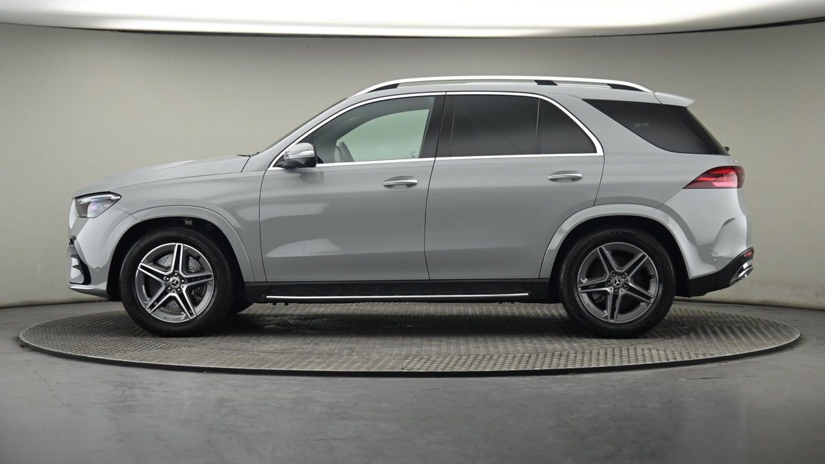 Mercedes-Benz GLE Image 9