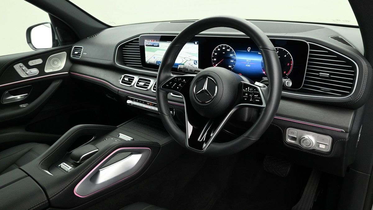 Mercedes-Benz GLE Image 2