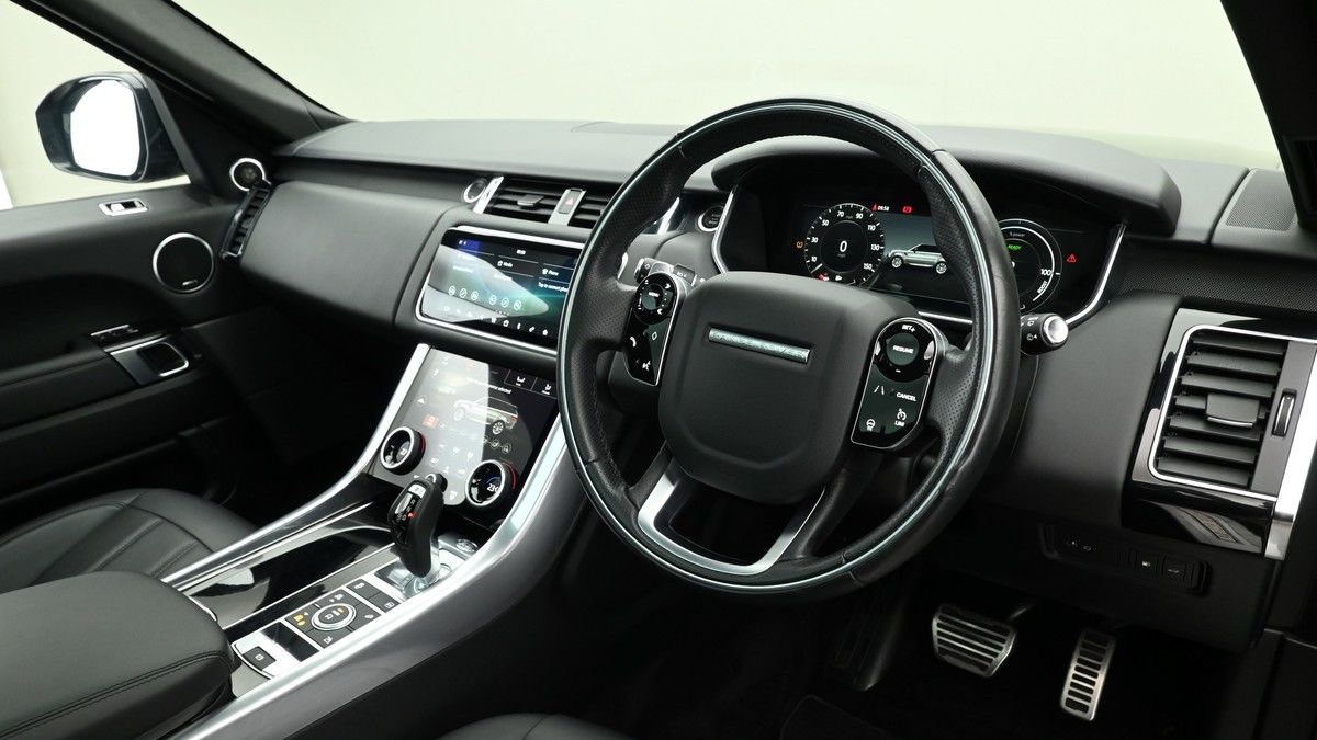 Land Rover Range Rover Sport Image 3