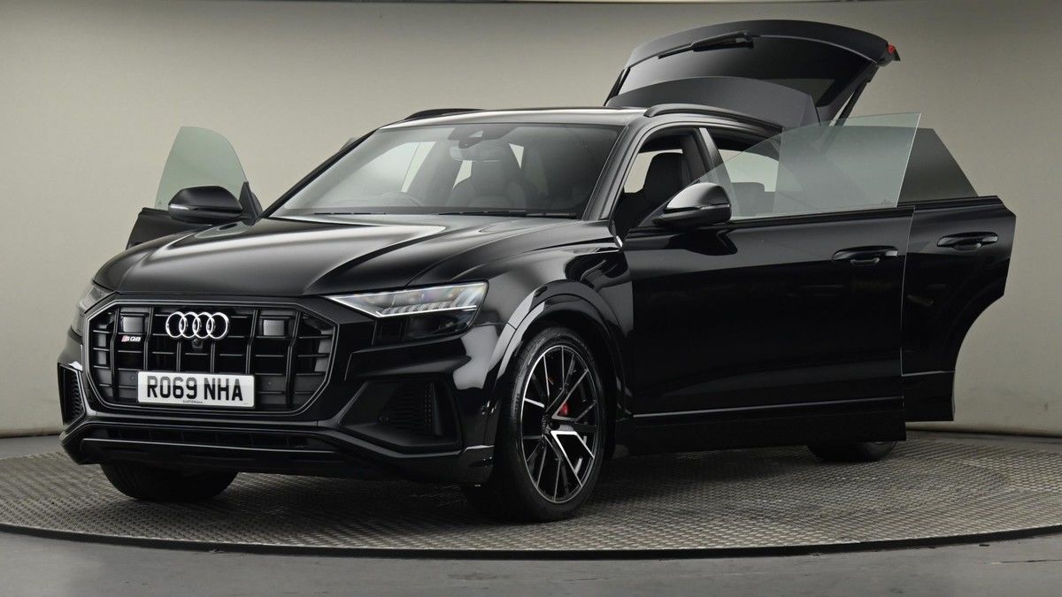 Audi SQ8 Image 10