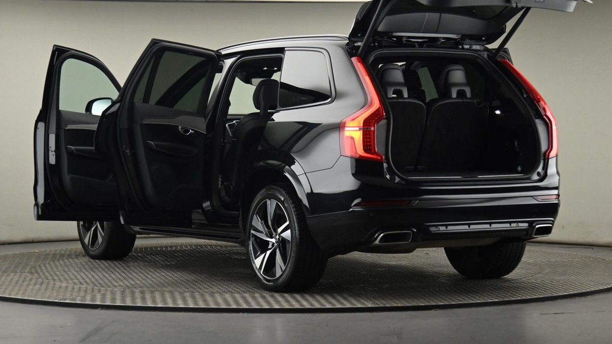 Volvo XC90 Image 10