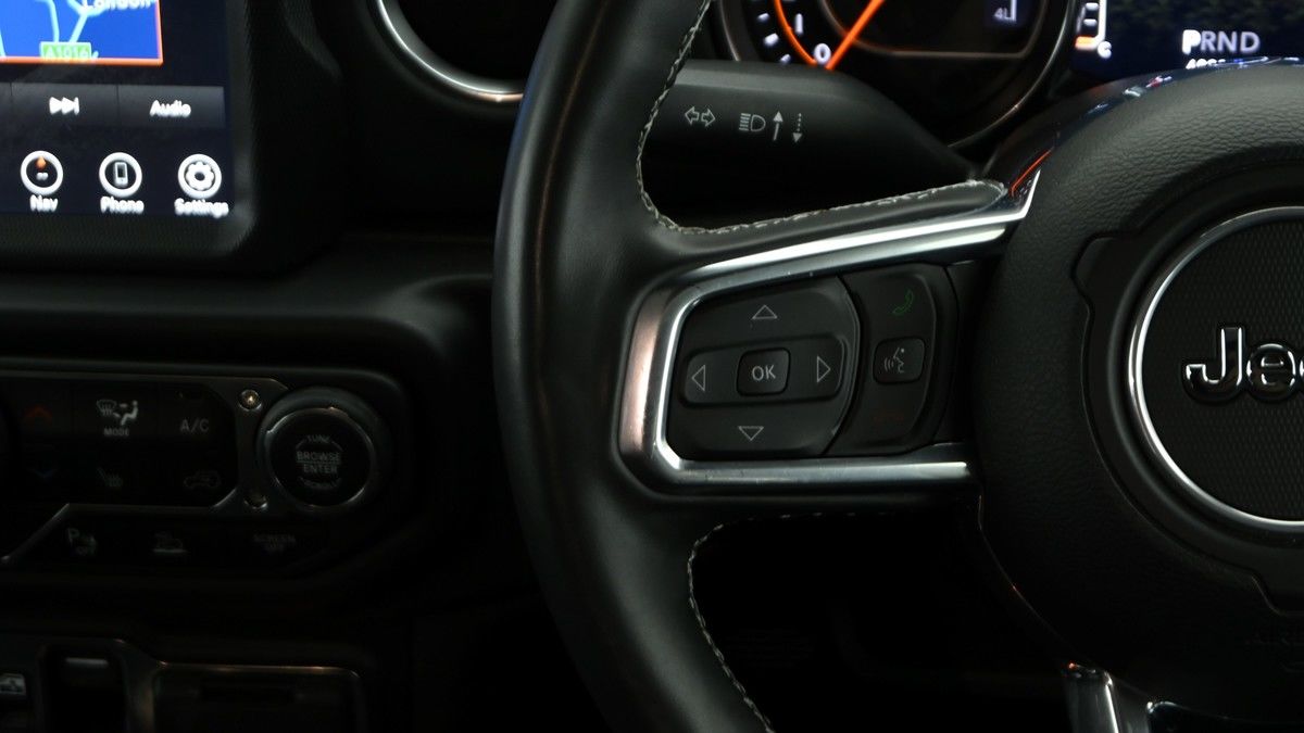 Jeep Wrangler Image 17