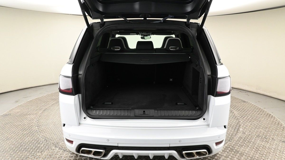 Land Rover Range Rover Sport Image 12